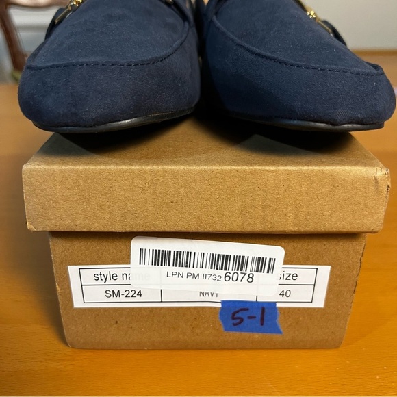 NIB Blue Feversole Slip-On Loafers sz 9 - Picture 5 of 10